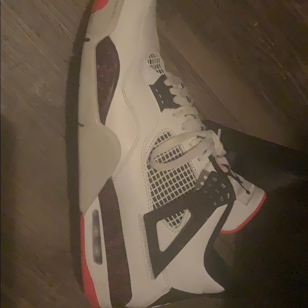 Air Jordan 4 Retro “Pale Citron” Size 13